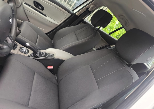 Renault Megane cena 19999 przebieg: 179977, rok produkcji 2012 z Chełm małe 466